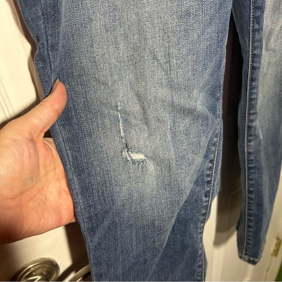 Judy Blue Boyfriend Fit Stretch Denim Distressed JB8275MD Size 11/30 Distressed - Picture 3 of 16